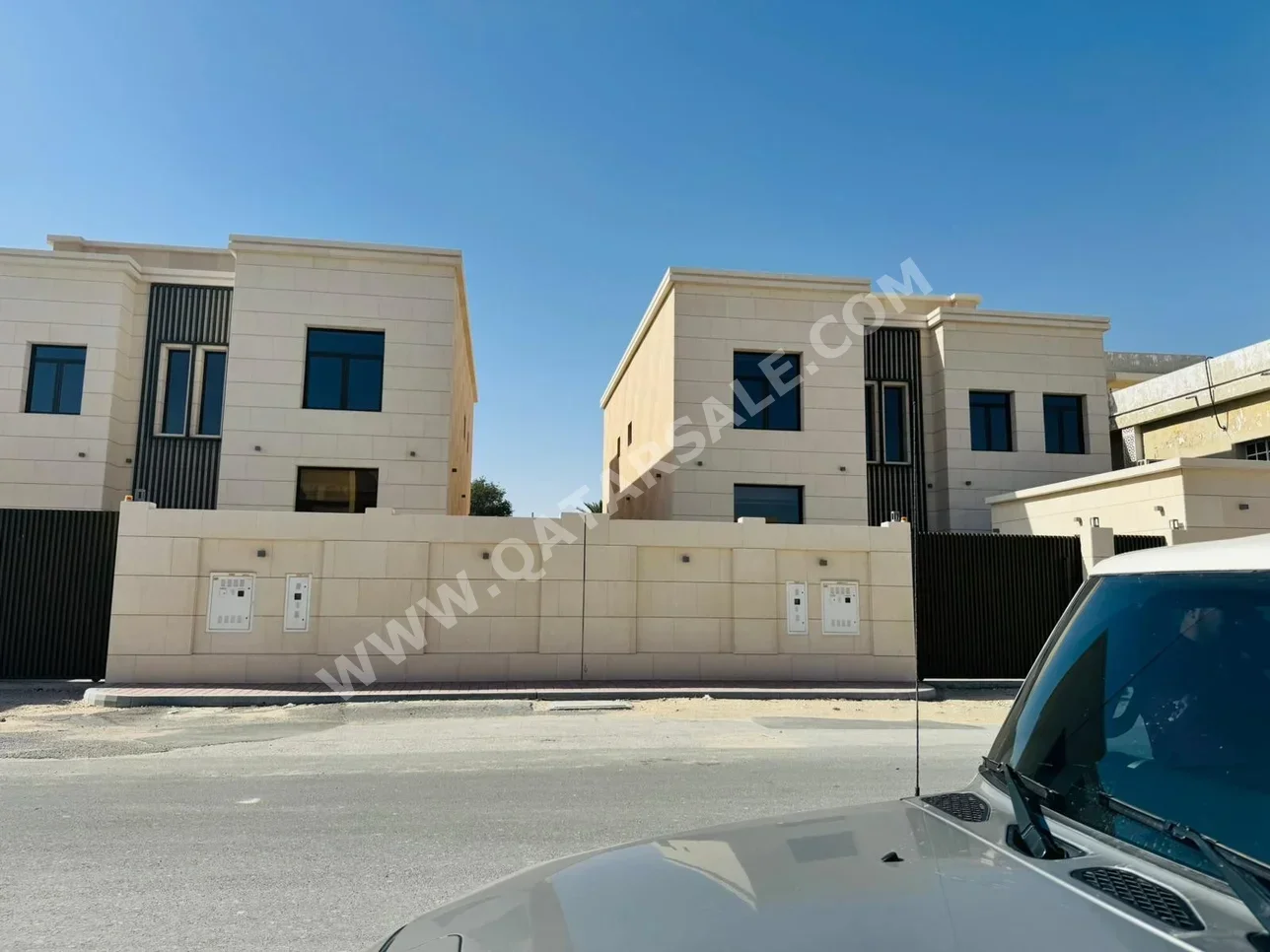 سكن عائلي  - غير مفروشة  - الريان  - فريج السودان  - 7 غرف نوم