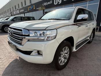 تويوتا  لاند كروزر  جي اكس ار  2018  اوتوماتيك  203,000 كم  8 سلندر  دفع رباعي  اس يو في  أبيض