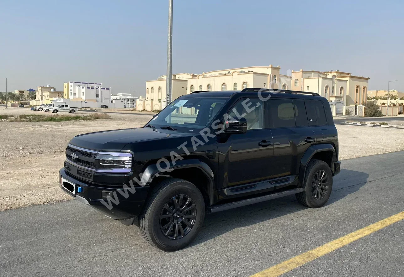 بي واي دي  ليوبيرد 5  الترا 5  2025  اوتوماتيك  0 كم  4 سلندر  دفع رباعي  اس يو في  أسود