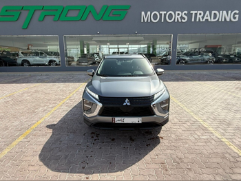 Mitsubishi  Eclipse  2022  Automatic  27,000 Km  4 Cylinder  Front Wheel Drive (FWD)  SUV  Gray