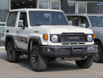 تويوتا  لاند كروزر  ال اكس  2024  اوتوماتيك  14,000 كم  6 سلندر  دفع رباعي  بيكب  أبيض  تحت الضمان