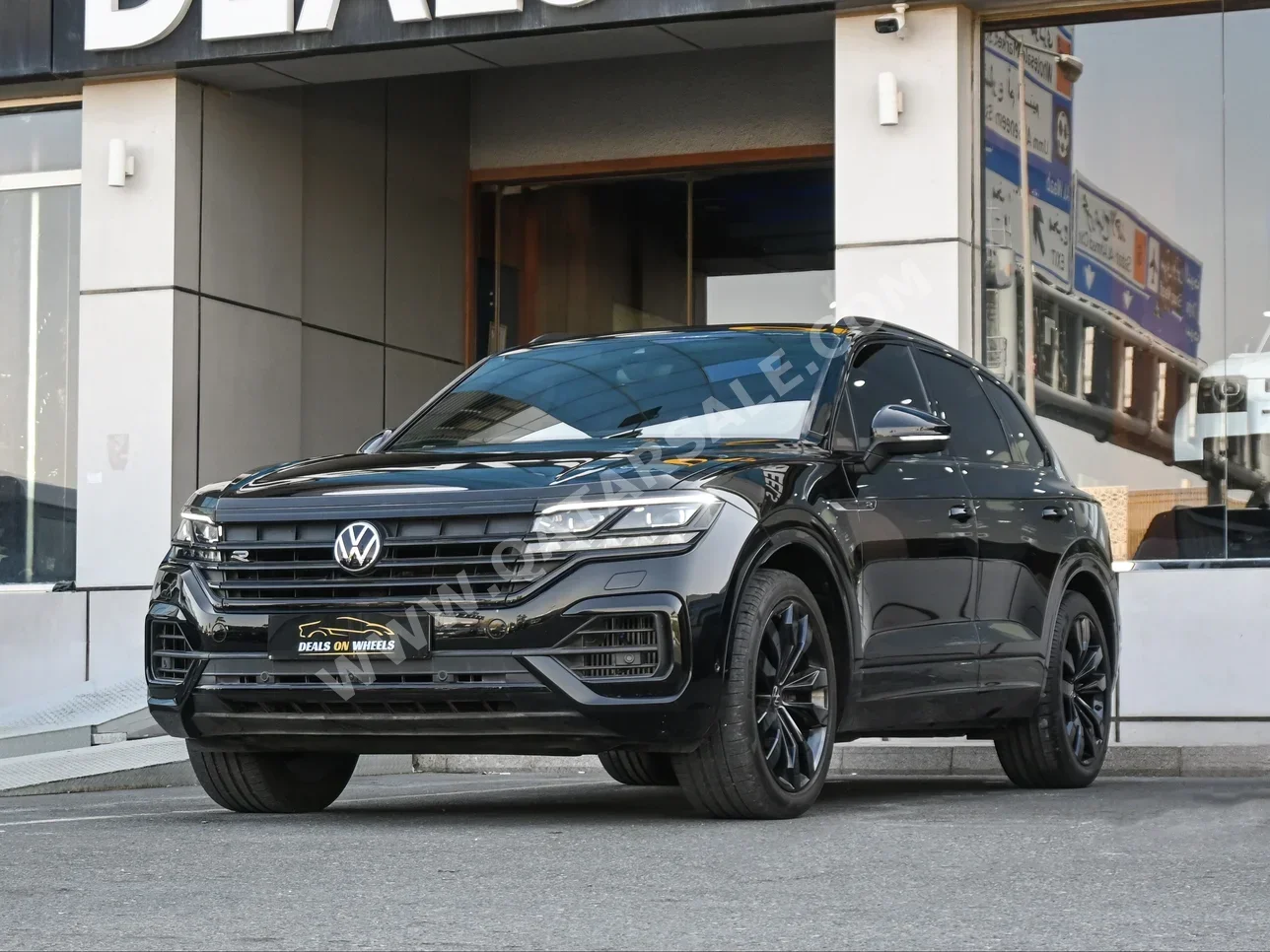 Volkswagen  Touareg  R line  2023  Automatic  37,000 Km  6 Cylinder  All Wheel Drive (AWD)  SUV  Black  With Warranty