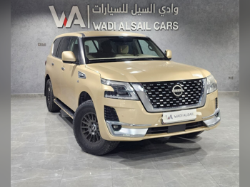 نيسان  باترول  ال اي  2012  عادي  272,000 كم  8 سلندر  دفع رباعي  اس يو في  ذهبي