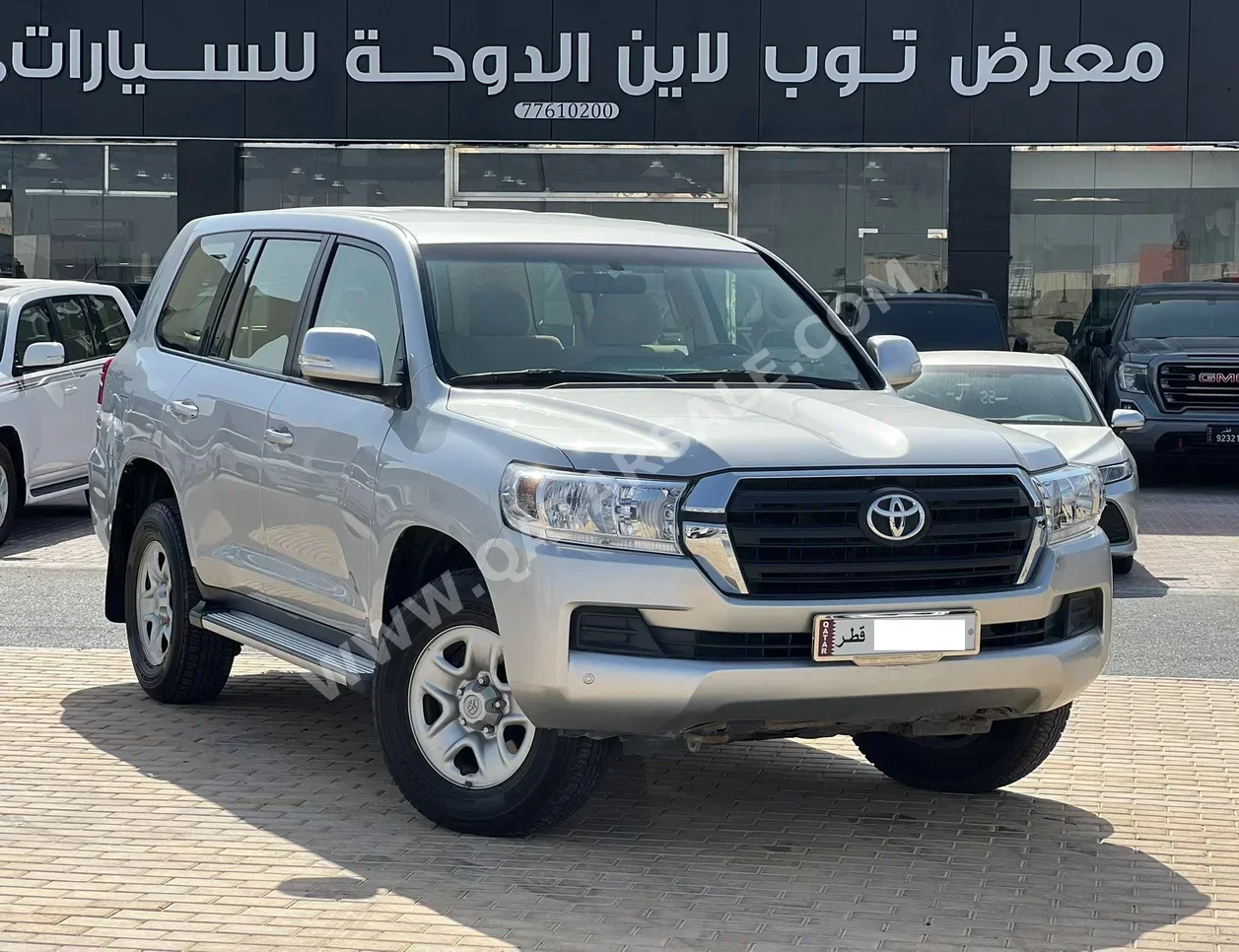 تويوتا  لاند كروزر  جي  2021  اوتوماتيك  80,000 كم  6 سلندر  دفع رباعي  اس يو في  فضي