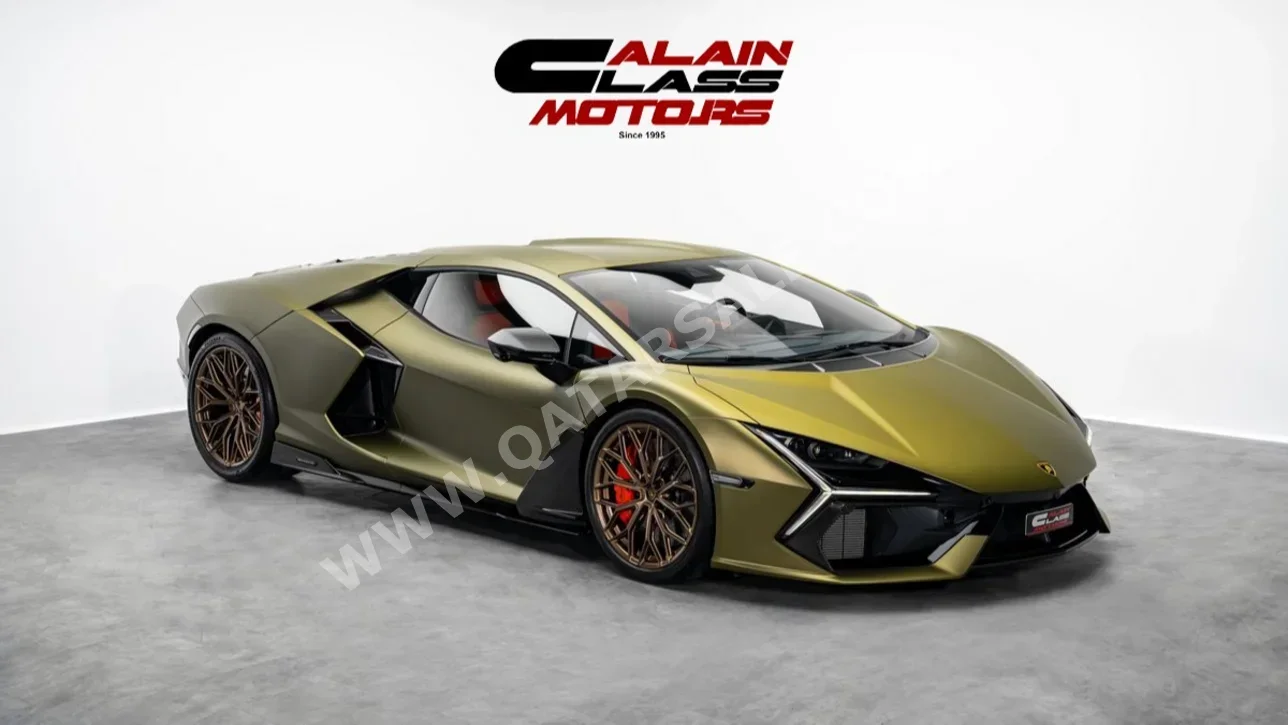 Lamborghini  Revuelto  2025  Automatic  82 Km  12 Cylinder  All Wheel Drive (AWD)  Coupe / Sport  Matte Green