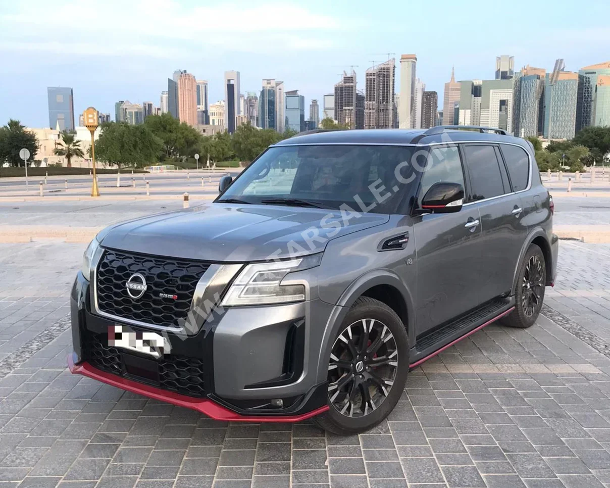Nissan  Patrol  2018  Automatic  88,000 Km  8 Cylinder  Four Wheel Drive (4WD)  SUV  Gray