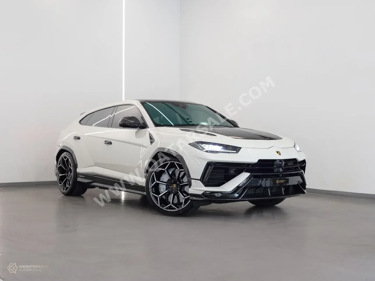Lamborghini  Urus  Performante  2024  Automatic  4,700 Km  8 Cylinder  All Wheel Drive (AWD)  SUV  White  With Warranty