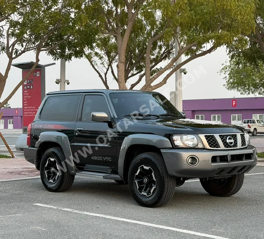 Nissan Patrol Super Safari 2021 Manual 123,000 Km 6 Cylinder Four Wheel Drive (4WD) SUV Black
