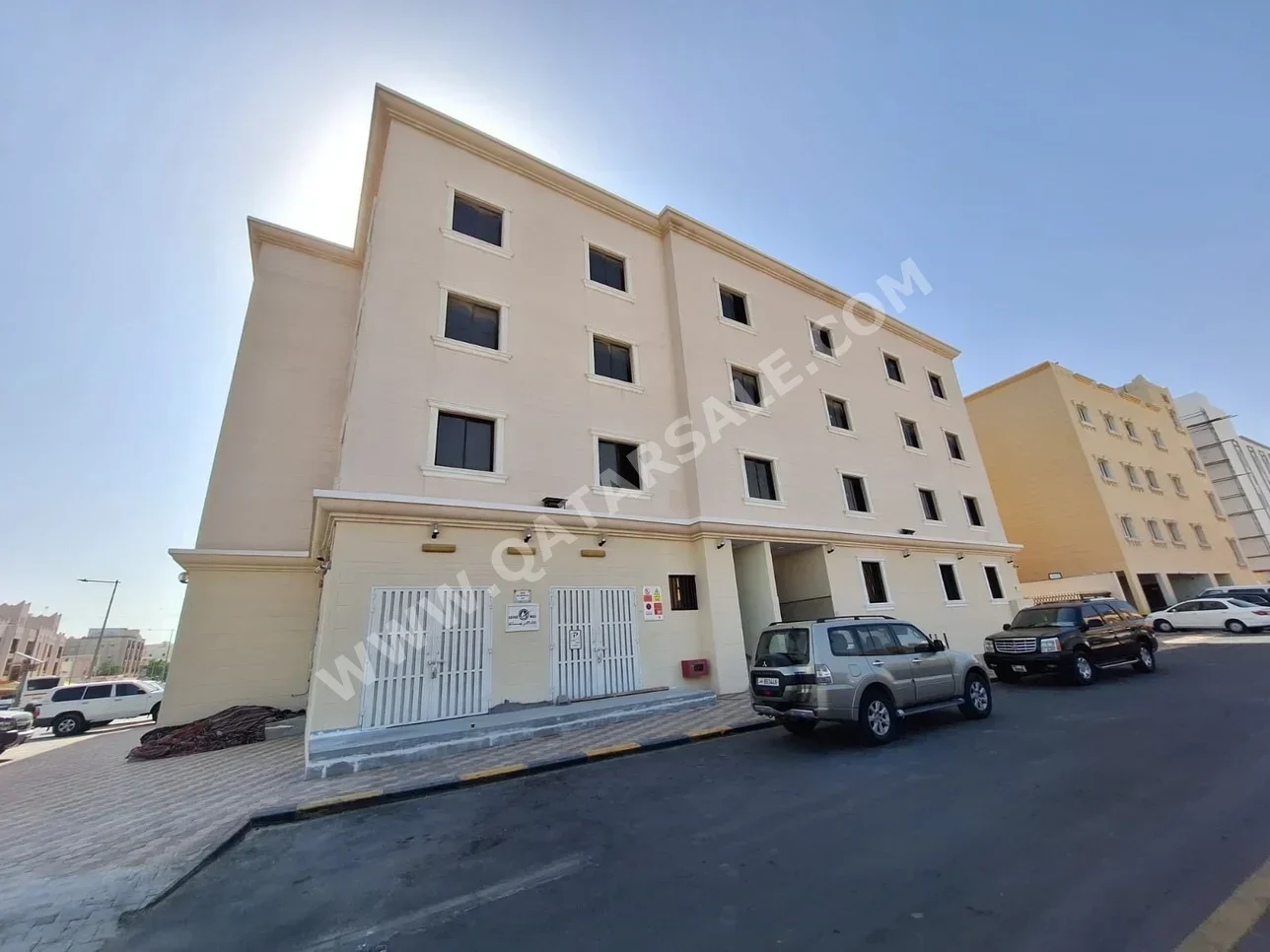 Buildings, Towers & Compounds - Labour building  - Doha  - Old Airport  For Rent