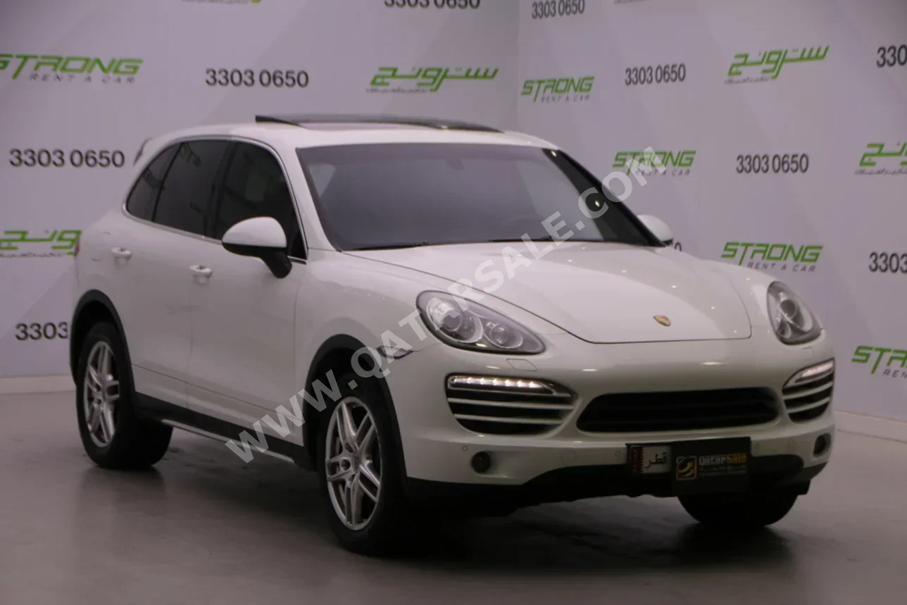 Porsche  Cayenne  2014  Automatic  185,000 Km  6 Cylinder  Four Wheel Drive (4WD)  SUV  White