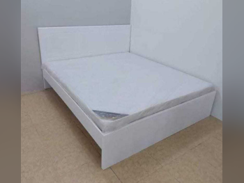 Beds - Lifestyle  - Queen  - White  - Mattress Included