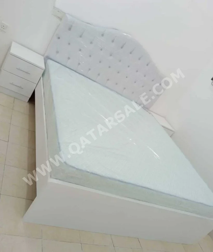 Beds - Lifestyle  - Queen  - White  - Mattress Included  - With Bedside Table