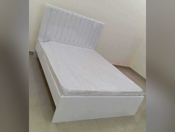 Beds - Lifestyle  - Queen  - White  - Mattress Included