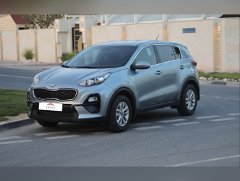 Kia  Sportage  1.6  2020  Automatic  185,000 Km  4 Cylinder  Front Wheel Drive (FWD)  SUV  Light Sky Blue