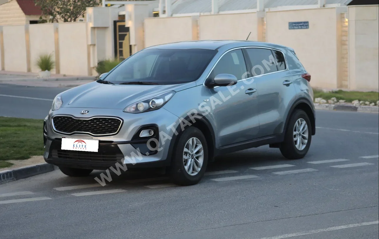 كيا سبورتج 1.6 2020 اوتوماتيك 185,000 كم 4 سلندر سحب امامي اس يو في سمائي فاتح