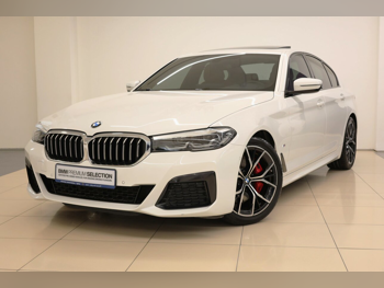بي ام دبليو  الفئة - الخامسة  530i  2022  اوتوماتيك  76,350 كم  6 سلندر  دفع خلفي  سيدان  أبيض  تحت الضمان