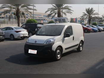Fiat  Fiorino  Cargo V  2020  Manual  900 Km  4 Cylinder  Front Wheel Drive (FWD)  Fridge  White