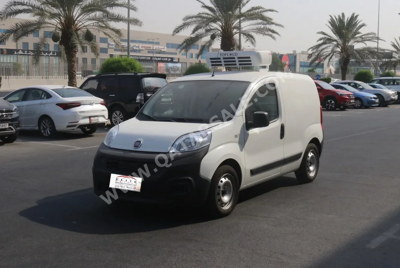 Fiat  Fiorino  Cargo V  2020  Manual  900 Km  4 Cylinder  Front Wheel Drive (FWD)  Fridge  White