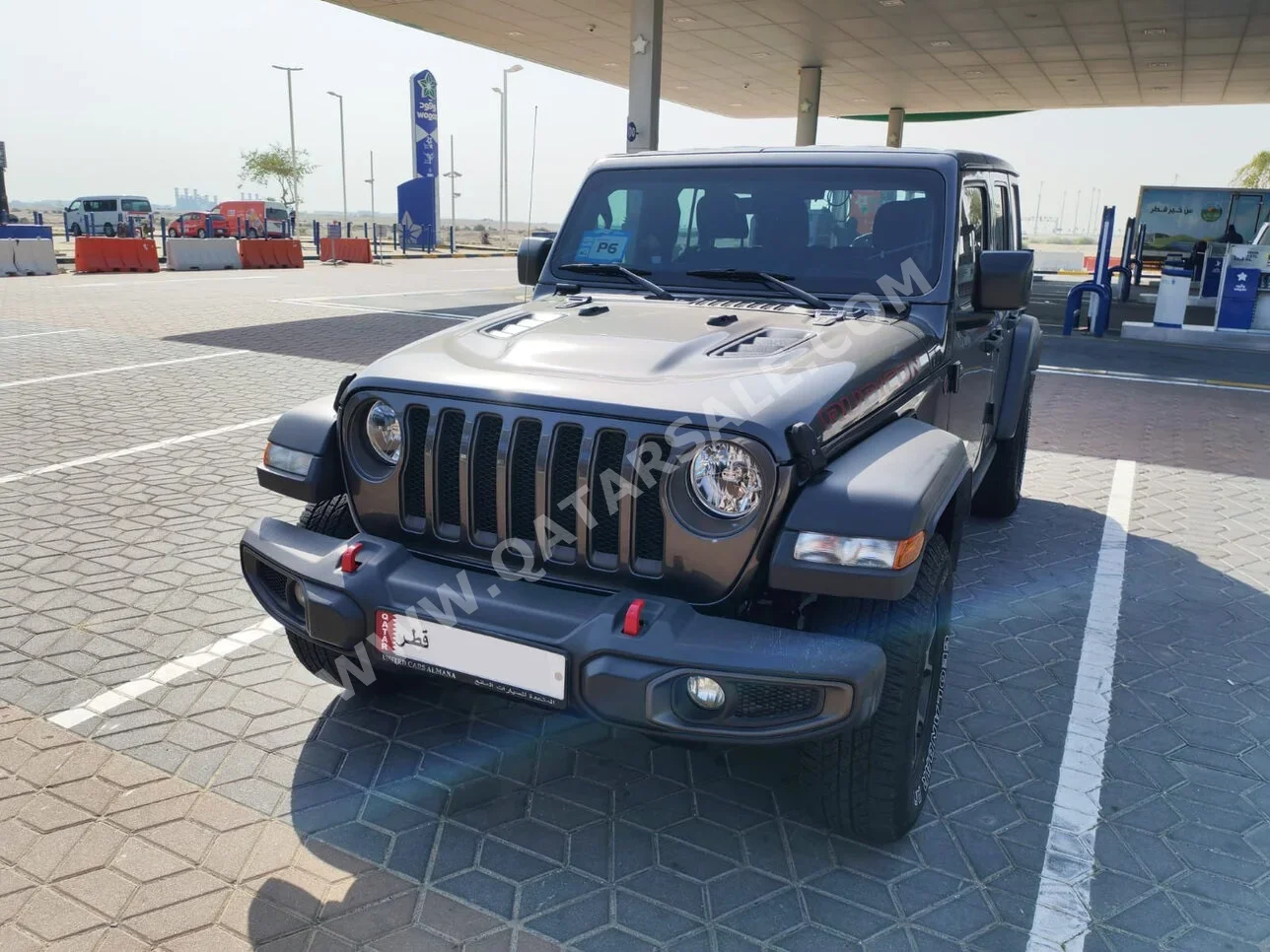 جييب رانجلار روبيكون 2018 اوتوماتيك 118,000 كم 6 سلندر دفع رباعي اس يو في رمادي
