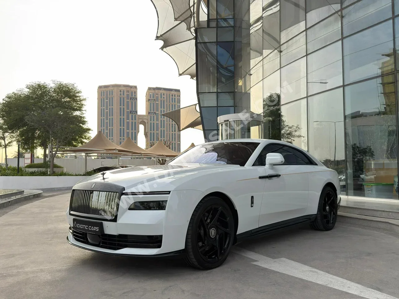 Rolls-Royce  Spectre  2025  Automatic  3,900 Km  0 Cylinder  All Wheel Drive (AWD)  Coupe / Sport  White  With Warranty