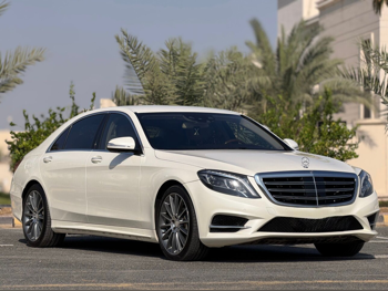 Mercedes-Benz  S-Class  400  2015  Automatic  147,000 Km  6 Cylinder  Rear Wheel Drive (RWD)  Sedan  White