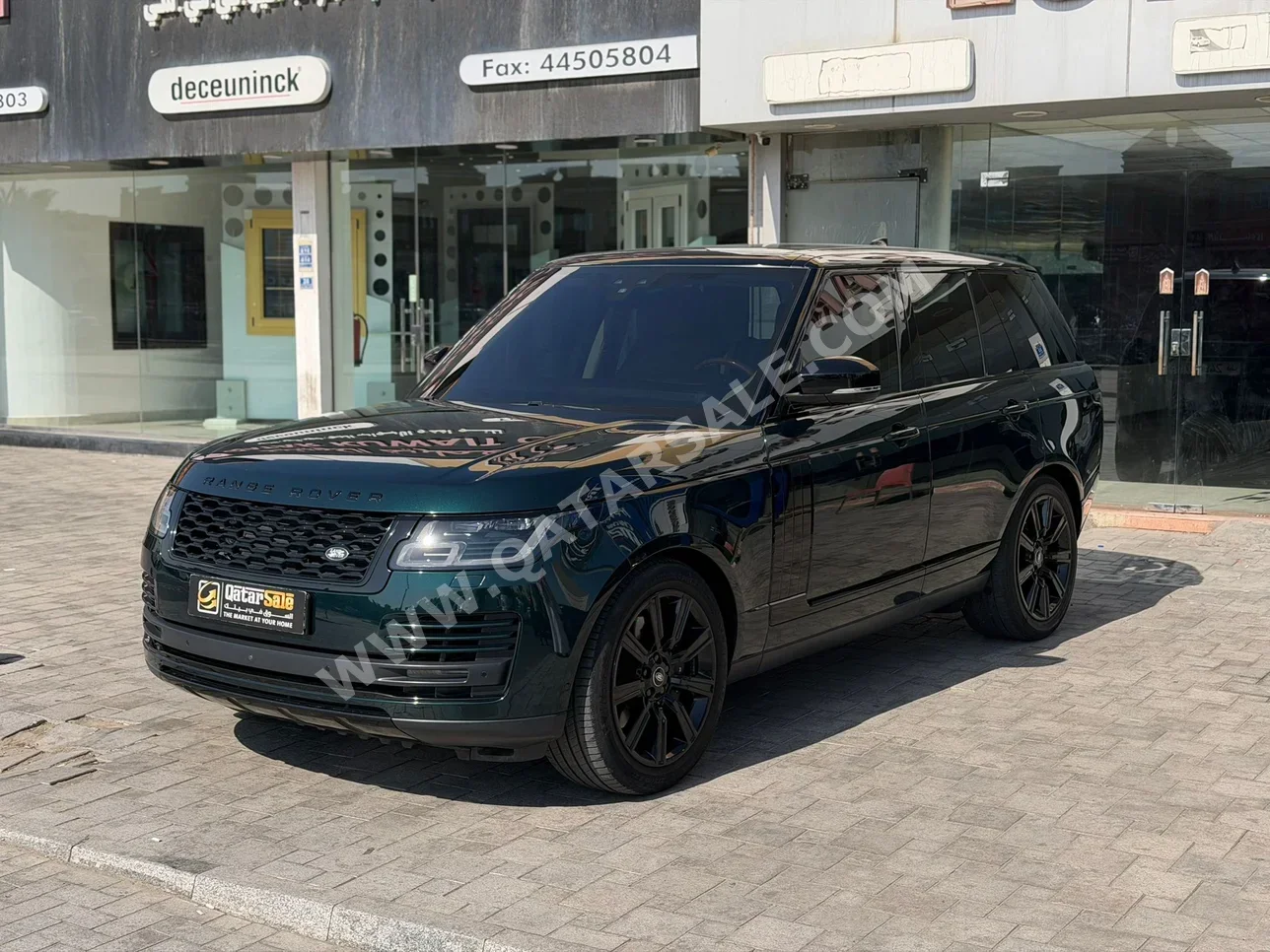 Land Rover  Range Rover  Vogue  2021  Automatic  105,000 Km  8 Cylinder  Four Wheel Drive (4WD)  SUV  Olive Green
