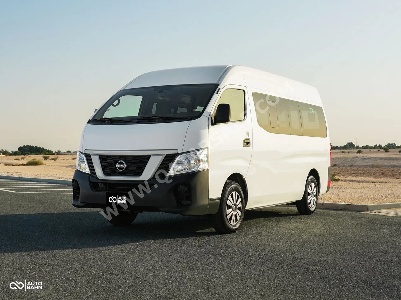 Nissan  Urvan  2022  Manual  200,000 Km  4 Cylinder  Rear Wheel Drive (RWD)  Van / Bus  White