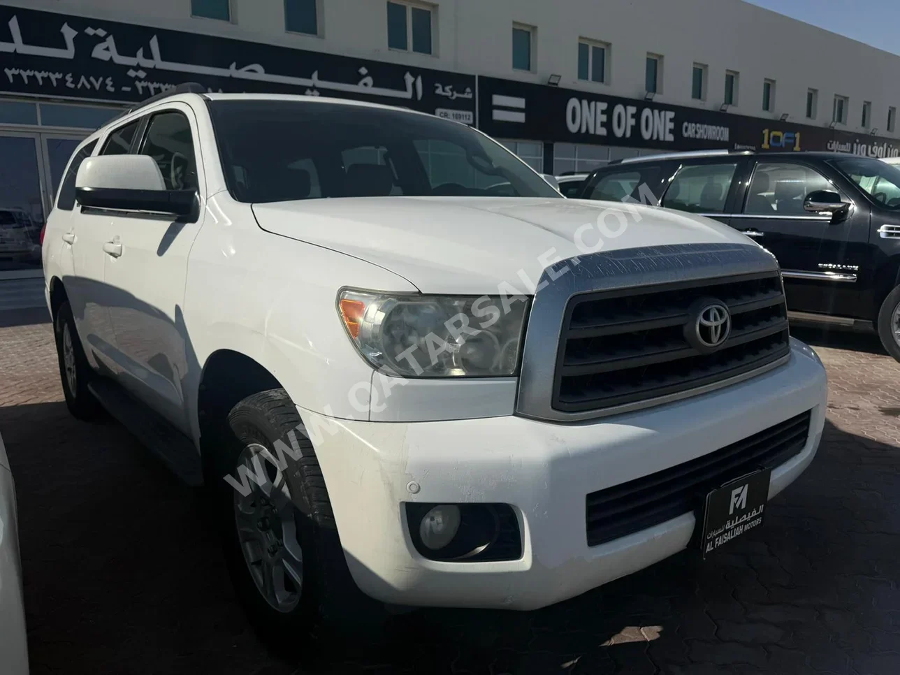 تويوتا سكويا اس ار 5 2015 اوتوماتيك 273,000 كم 8 سلندر دفع رباعي اس يو في أبيض