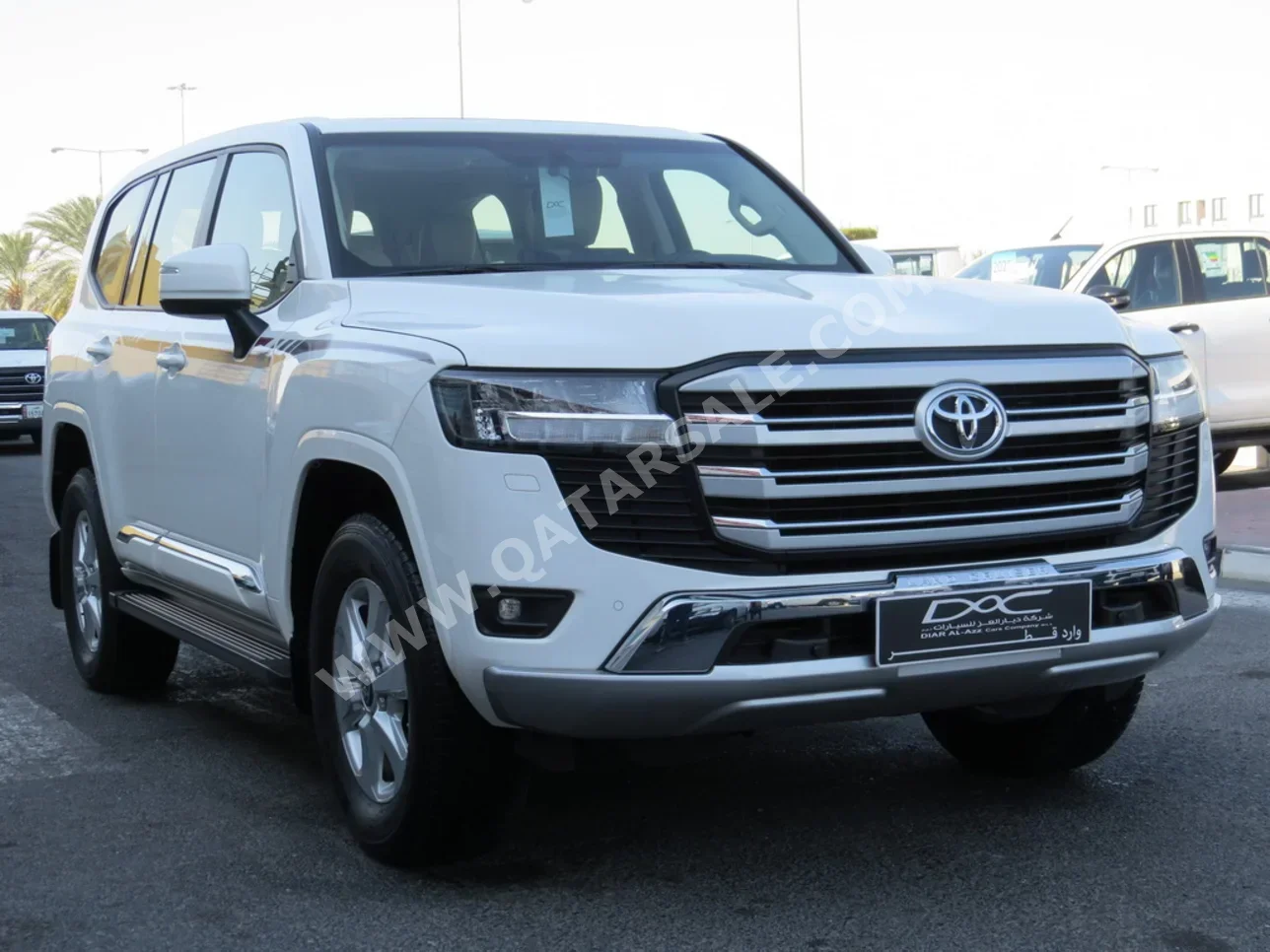 تويوتا لاند كروزر جي اكس ار 2025 اوتوماتيك 38,000 كم 6 سلندر دفع رباعي اس يو في أبيض تحت الضمان