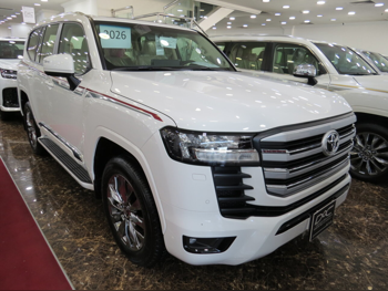 Toyota  Land Cruiser  GXR Twin Turbo  2026  Automatic  0 Km  6 Cylinder  Four Wheel Drive (4WD)  SUV  White  With Warranty