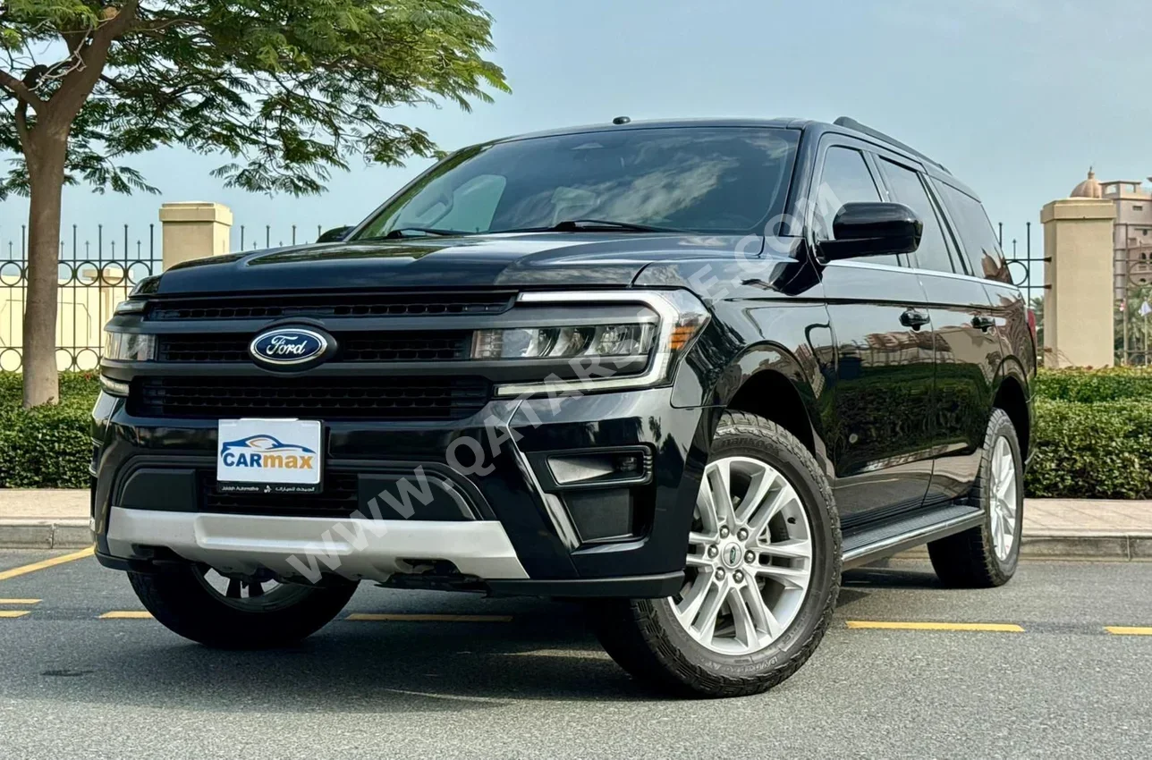 فورد اكسبيديشن 2023 اوتوماتيك 27,000 كم 6 سلندر دفع رباعي اس يو في أسود تحت الضمان