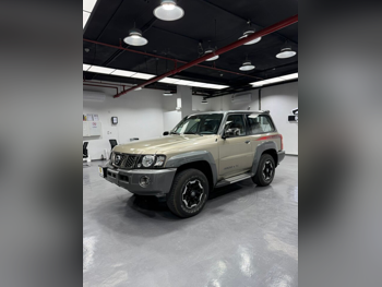 Nissan Patrol Super Safari 2021 Manual 65,000 Km 6 Cylinder Four Wheel Drive (4WD) SUV Silver