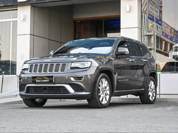 جييب  جراند شيروكي  سومت  2016  اوتوماتيك  190,000 كم  8 سلندر  دفع رباعي  اس يو في  رمادي