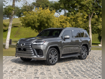 لكزس  ال اكس  600 لكجري  2024  اوتوماتيك  88,000 كم  6 سلندر  دفع رباعي  اس يو في  رمادي  تحت الضمان