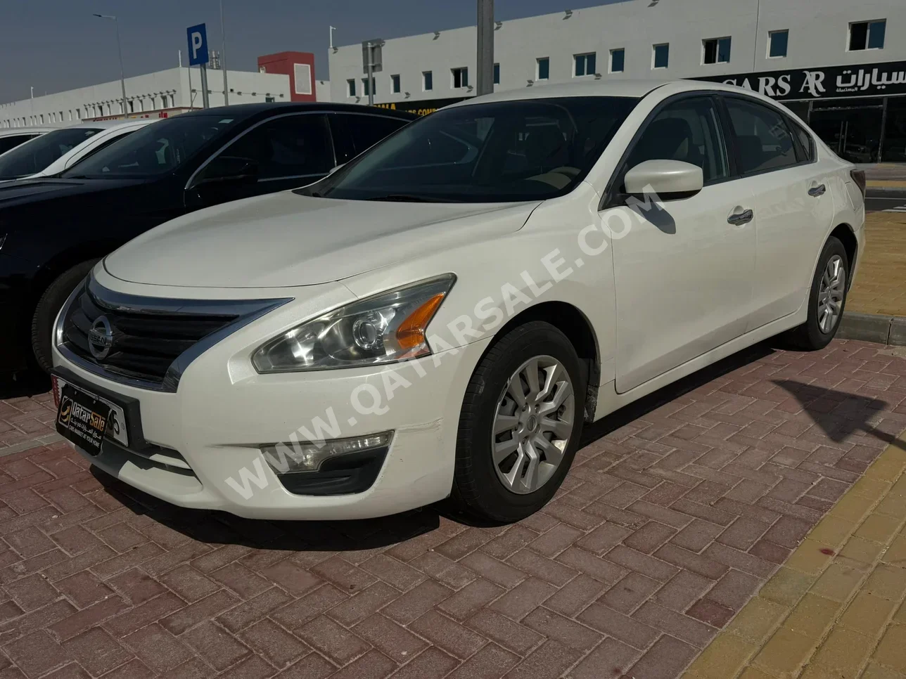 نيسان  ألتيما  2.5 اس  2016  اوتوماتيك  190,000 كم  4 سلندر  سحب امامي  سيدان  أبيض