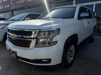 Chevrolet  Tahoe  LS  2016  Automatic  296,000 Km  8 Cylinder  Rear Wheel Drive (RWD)  SUV  White