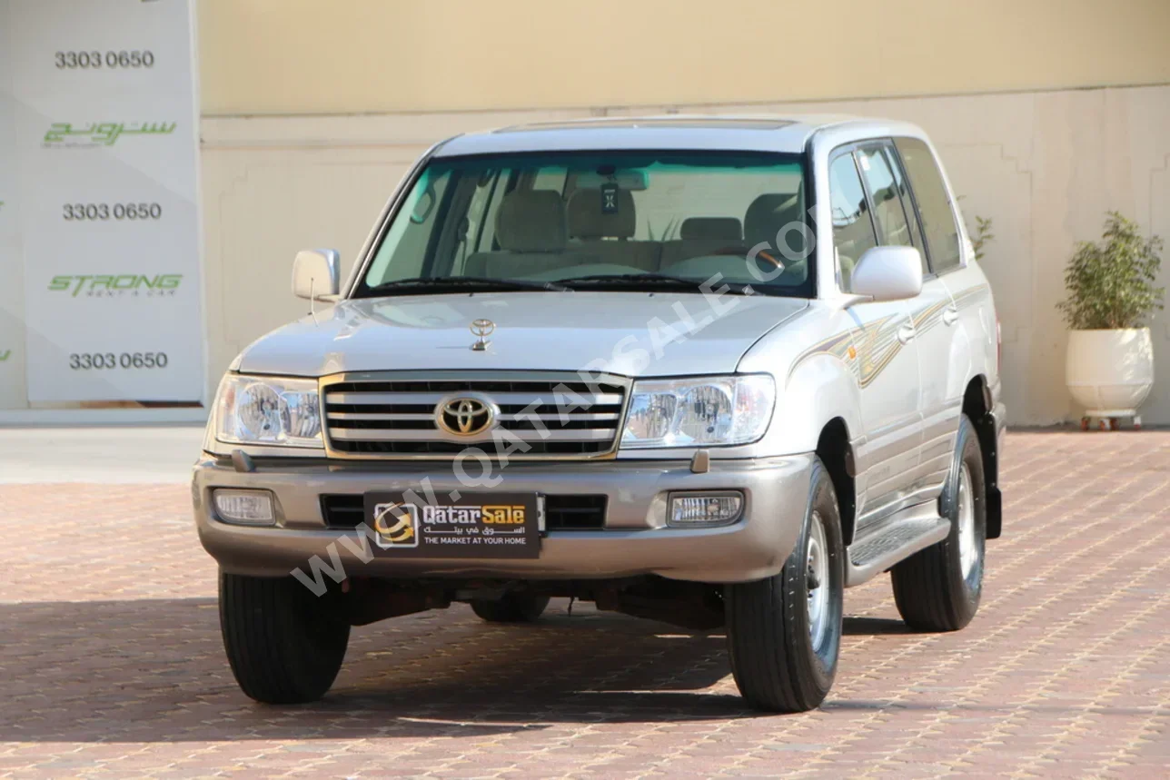 تويوتا  لاند كروزر  في اكس ار  2007  اوتوماتيك  442,000 كم  8 سلندر  دفع رباعي  اس يو في  فضي