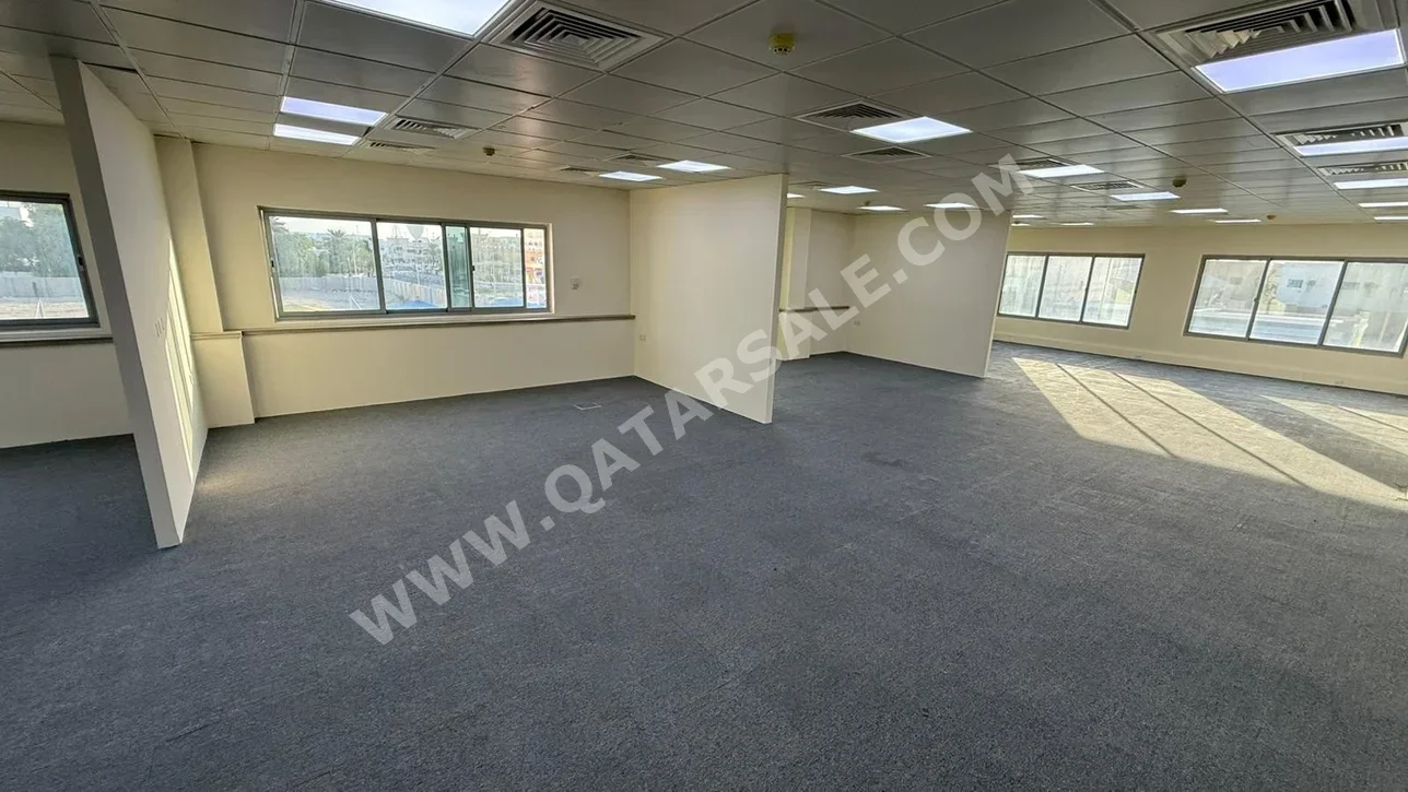 Commercial Offices - Not Furnished  - Doha  - Al Hilal