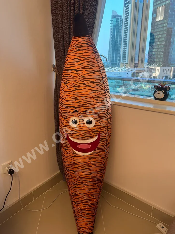 مجسم شخصيات كرتونية - أكثر من 12 سنة - البرتقالي