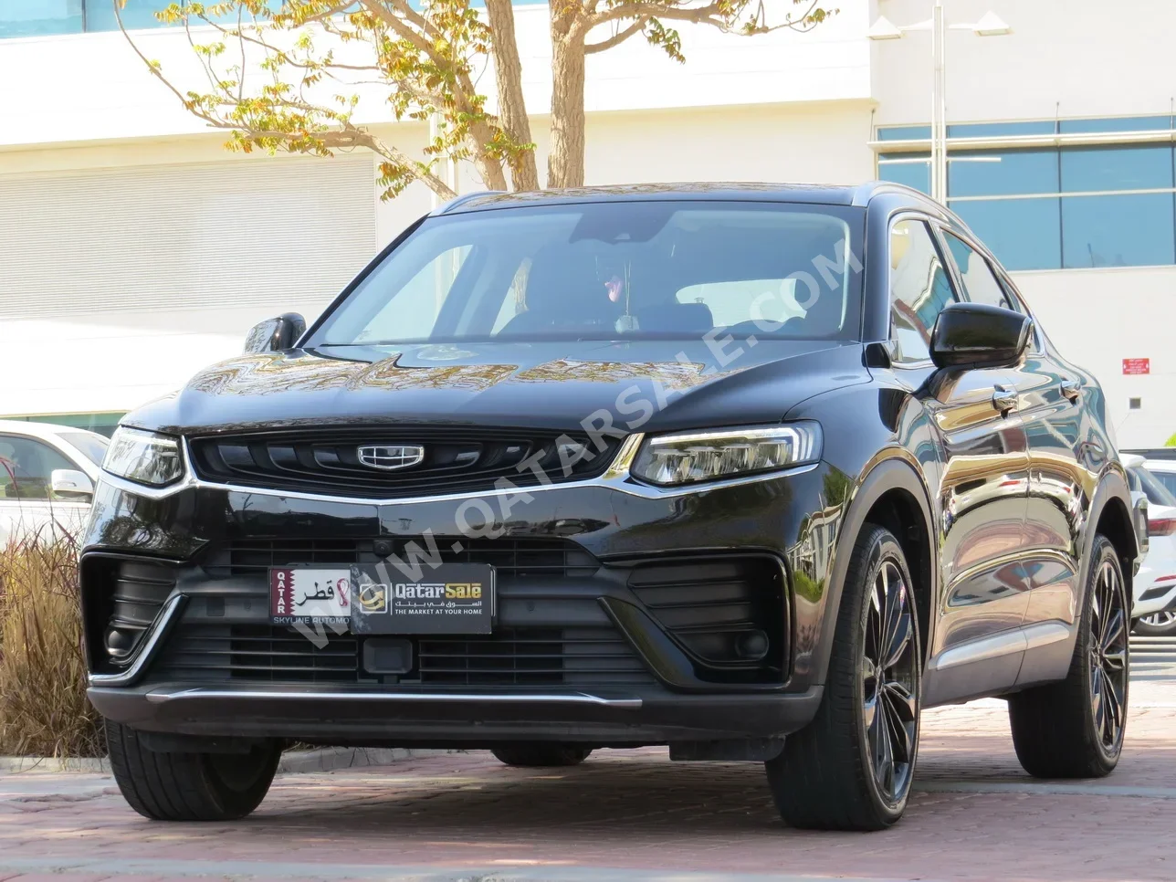 جيلي توجيلا 2022 اوتوماتيك 39,000 كم 4 سلندر دفع رباعي اس يو في أسود تحت الضمان