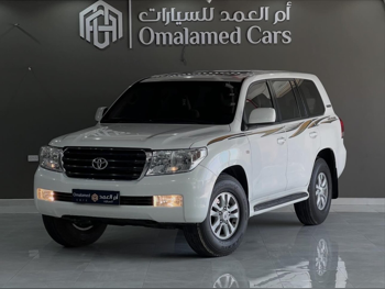 Toyota  Land Cruiser  GX  2011  Automatic  399,000 Km  6 Cylinder  Four Wheel Drive (4WD)  SUV  White