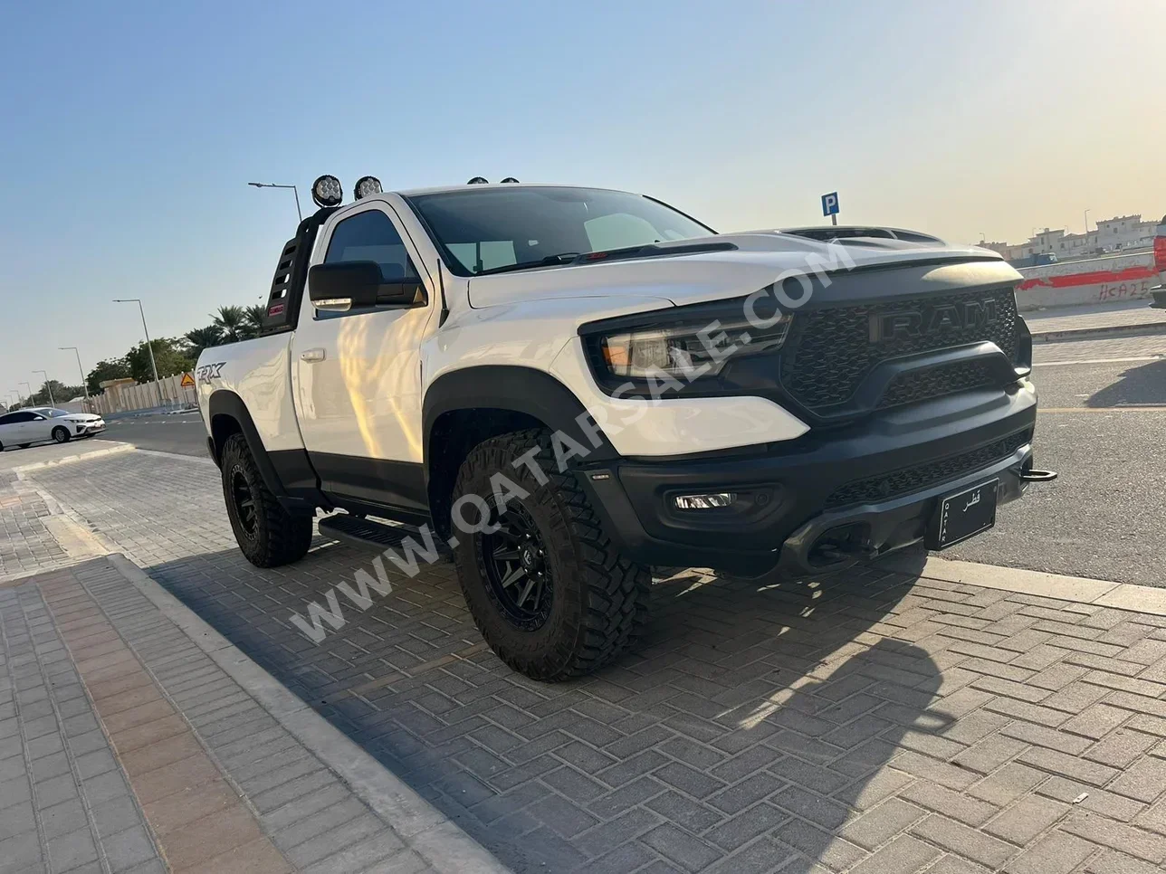 دودج رام 1500 2017 اوتوماتيك 235,000 كم 8 سلندر دفع رباعي بيكب أبيض