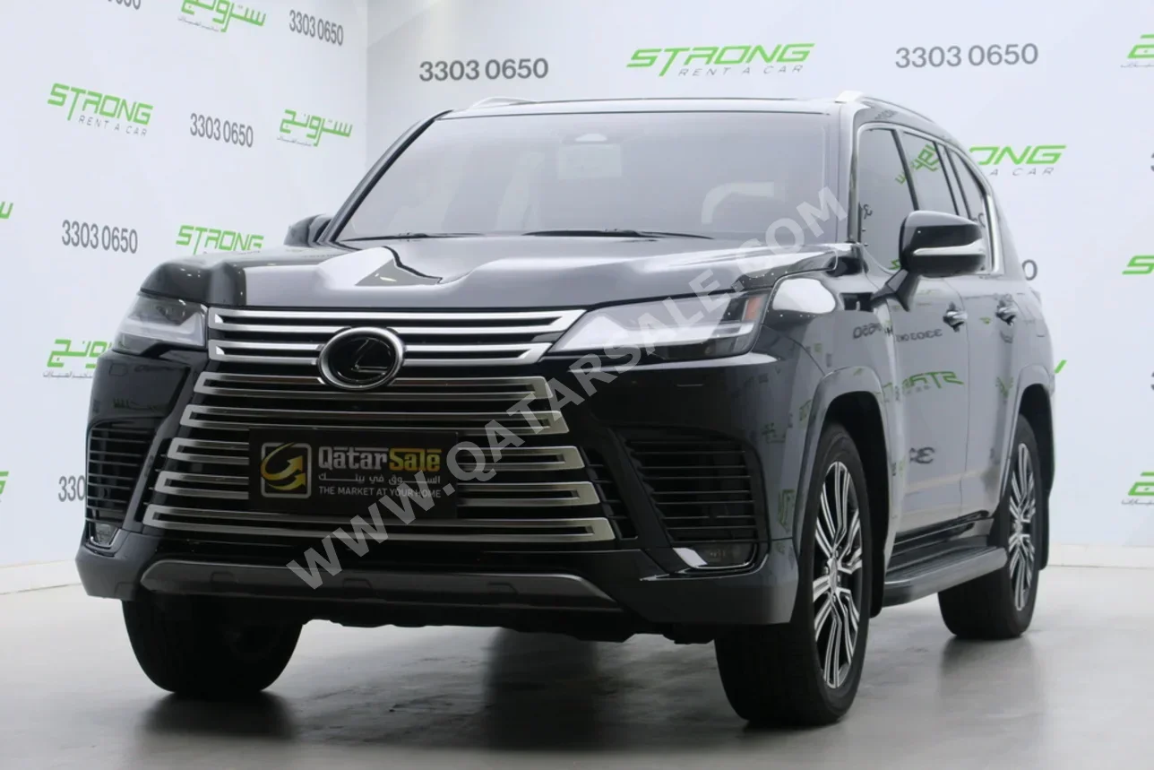 لكزس ال اكس 600 لكجري 2025 اوتوماتيك 24,000 كم 6 سلندر دفع رباعي اس يو في أسود تحت الضمان