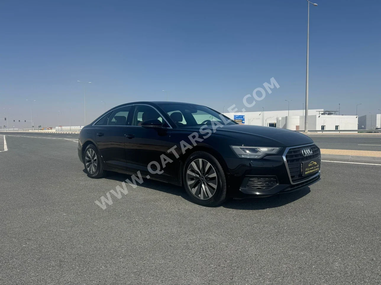 اودي  أي 6  40 تي اف اس اي  2021  اوتوماتيك  71,000 كم  4 سلندر  دفع خلفي  سيدان  أسود