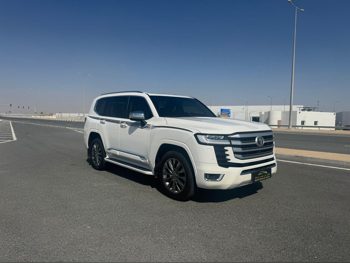 تويوتا  لاند كروزر  في اكس توين توربو  2023  اوتوماتيك  81,000 كم  6 سلندر  دفع رباعي  اس يو في  أبيض  تحت الضمان