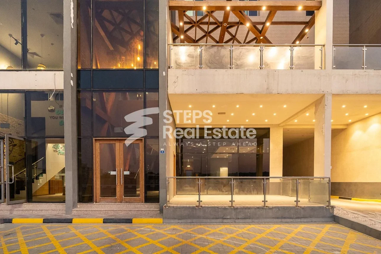 محلات تجارية - غير مفروشة  - الوكرة  للايجار  - الوكرة