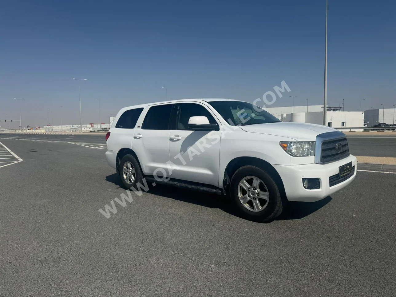 تويوتا  سكويا  اس ار 5  2013  اوتوماتيك  400,000 كم  8 سلندر  دفع رباعي  اس يو في  أبيض