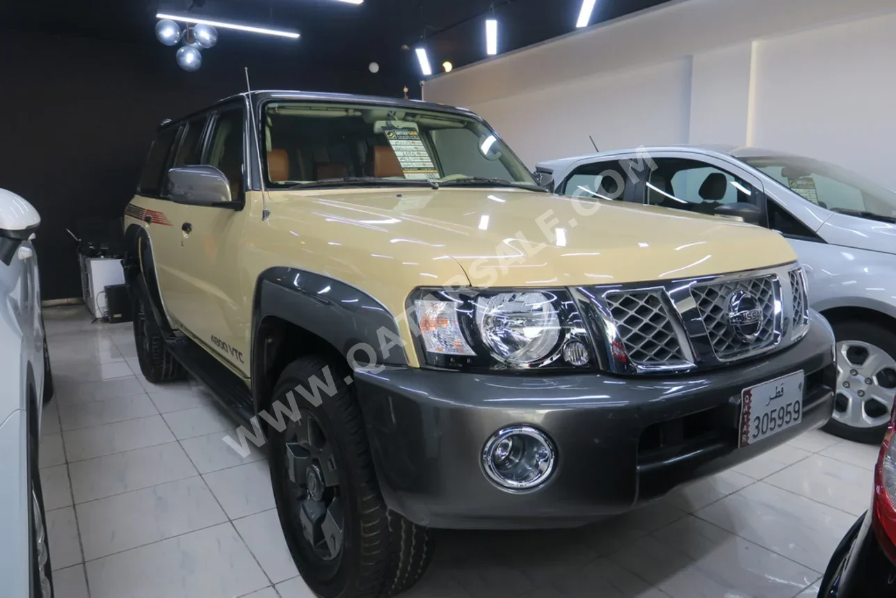 نيسان  باترول  سوبر سفاري  2005  اوتوماتيك  62,000 كم  6 سلندر  دفع رباعي  اس يو في  بيج