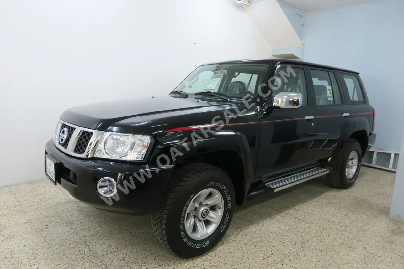 نيسان باترول سفاري 2024 عادي 0 كم 6 سلندر دفع رباعي اس يو في أسود تحت الضمان