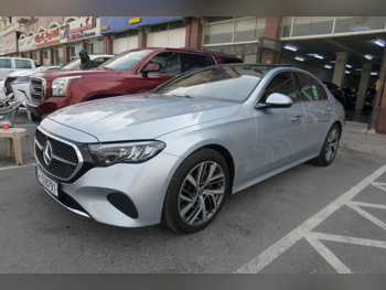 مرسيدس - بنز  اي - كلاس  200  2025  اوتوماتيك  1,900 كم  4 سلندر  دفع خلفي  سيدان  فضي  تحت الضمان